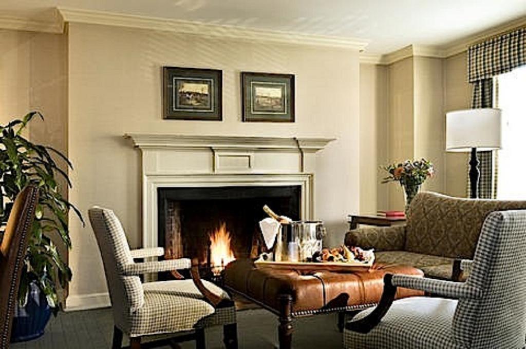 The Exeter Inn Extérieur photo